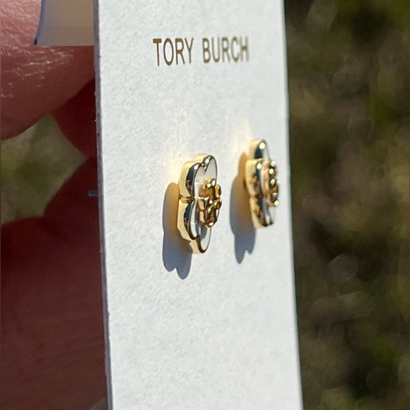 NWOT Tory Burch Kira Flower Stud Earrings - Picture 5 of 8